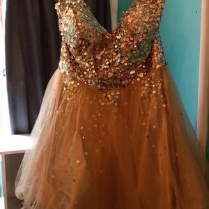 Night moves gold sequin dress